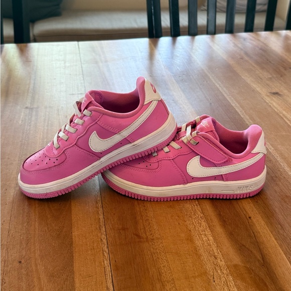 Nike Kids' Preschool Force 1 Low EasyOn Shoes - Picture 2 of 7